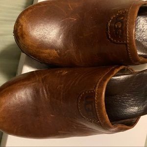 UGG Women's Size  6 ABBIE